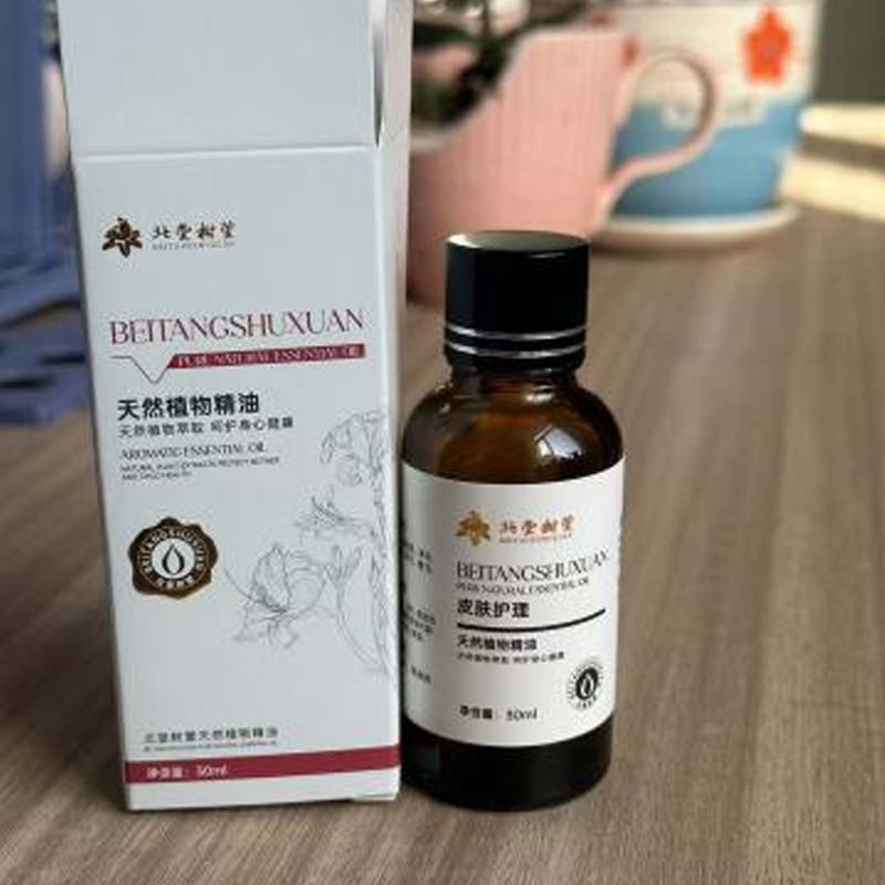 Tinh dầu làm se và cân bằng tự nhiên Tinh dầu làm se và cân bằng tự nhiên